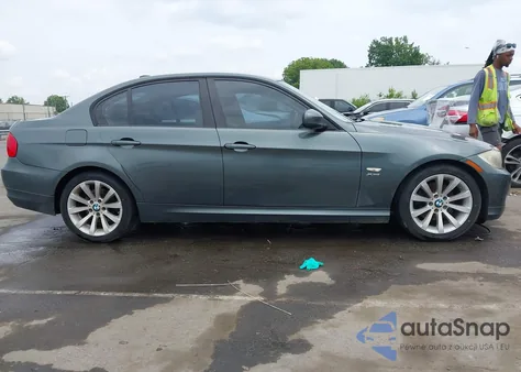 2010 BMW 328I xDrive z USA, uszkodzony, nr VIN WBAPK7C58AA458502